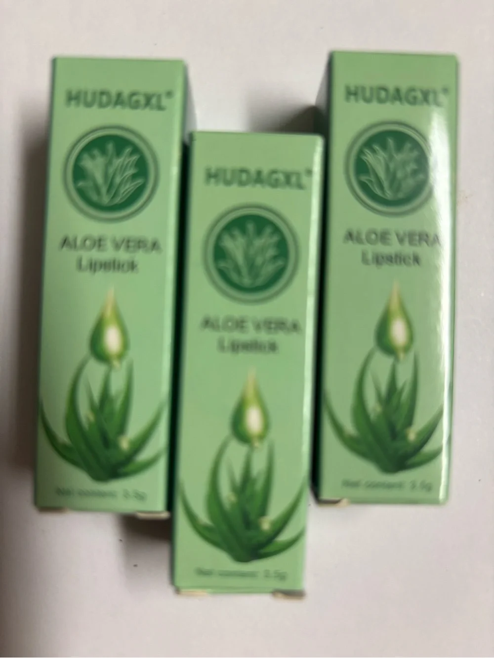 Aloe Vera Lipstick — Green Hydrating Lip Color